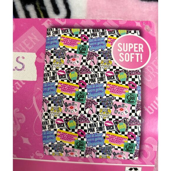 Mean Girls “So Fetch” Plush Throw 50” x 70” Super Soft Pink Quote Collage - Picture 3 of 4